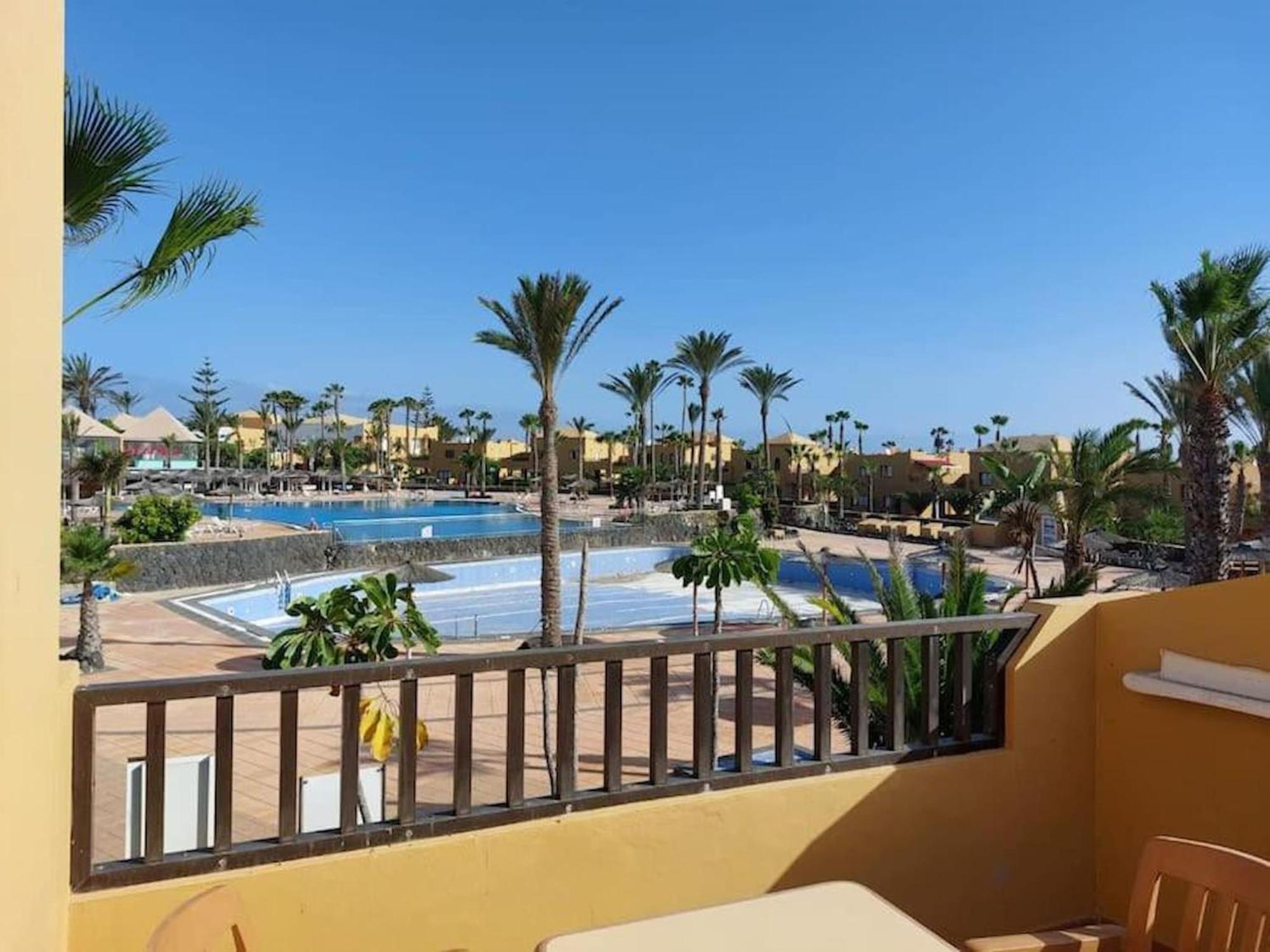 Апартаменти B-Rent Casa Angela Pool View Корралехо Екстер'єр фото